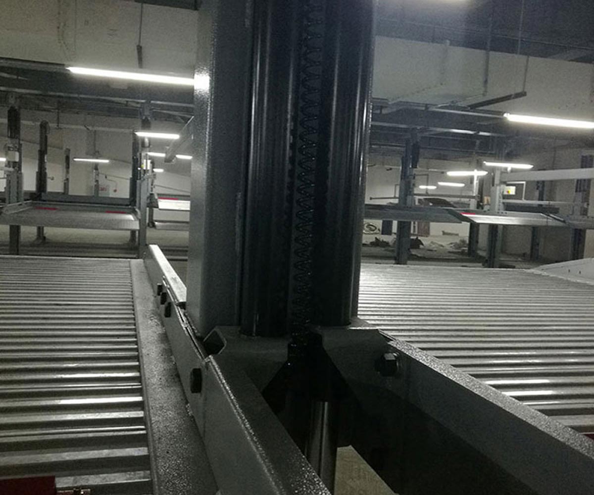 兩層升降橫移立體車庫停車設(shè)備租用
