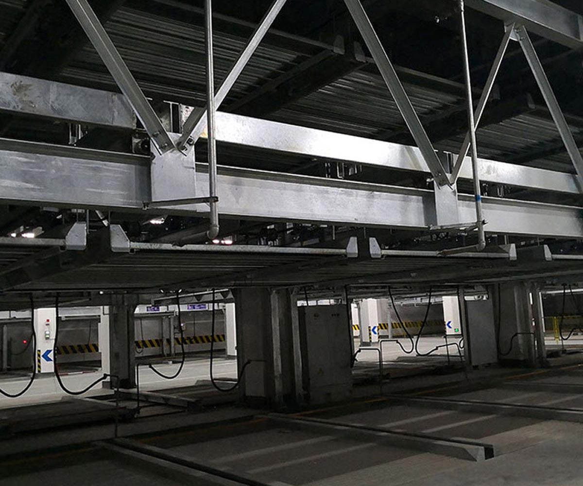六枝液壓驅(qū)動(dòng)方式與傳統(tǒng)采用電機(jī)鏈條驅(qū)動(dòng)立體車庫(kù)區(qū)別