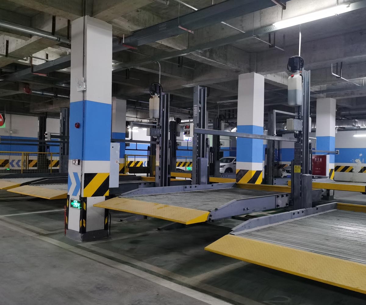 岑鞏四柱升降式機械停車庫